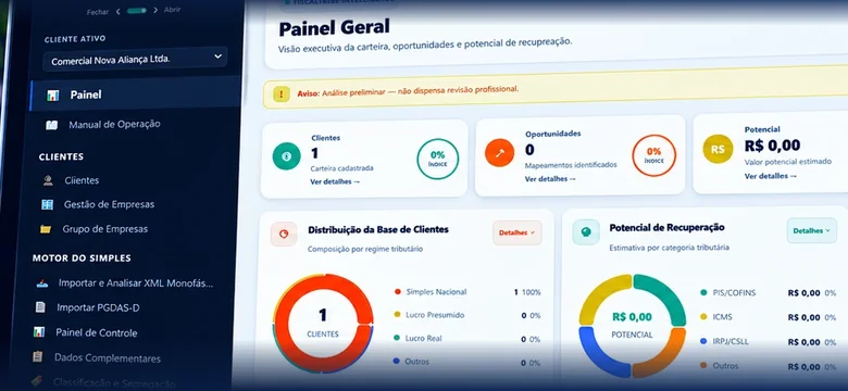 Tela da plataforma FiscalTrib com painel de clientes, análises e oportunidades tributárias